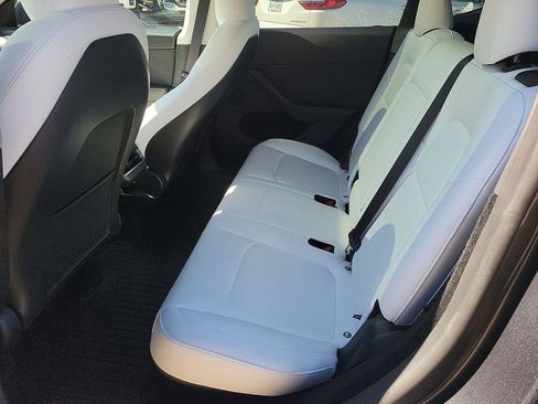 Used 2025 Tesla Model Y Long Range image 25