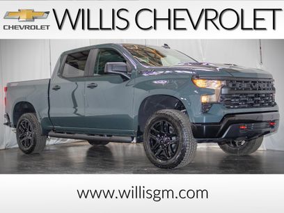 New 2026 Chevrolet Silverado 1500 Custom Trail Boss w/ LPO, Dark Essentials Package