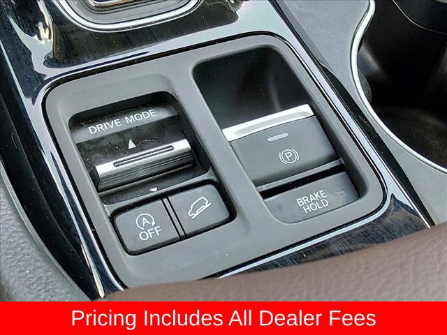 Used 2025 Honda Pilot Elite image 23