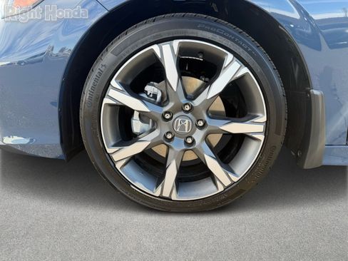 Used 2025 Honda Civic Sport Touring image 9