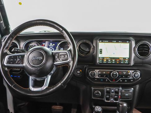 Used 2021 Jeep Wrangler Unlimited Sahara AWD/4WD image 18
