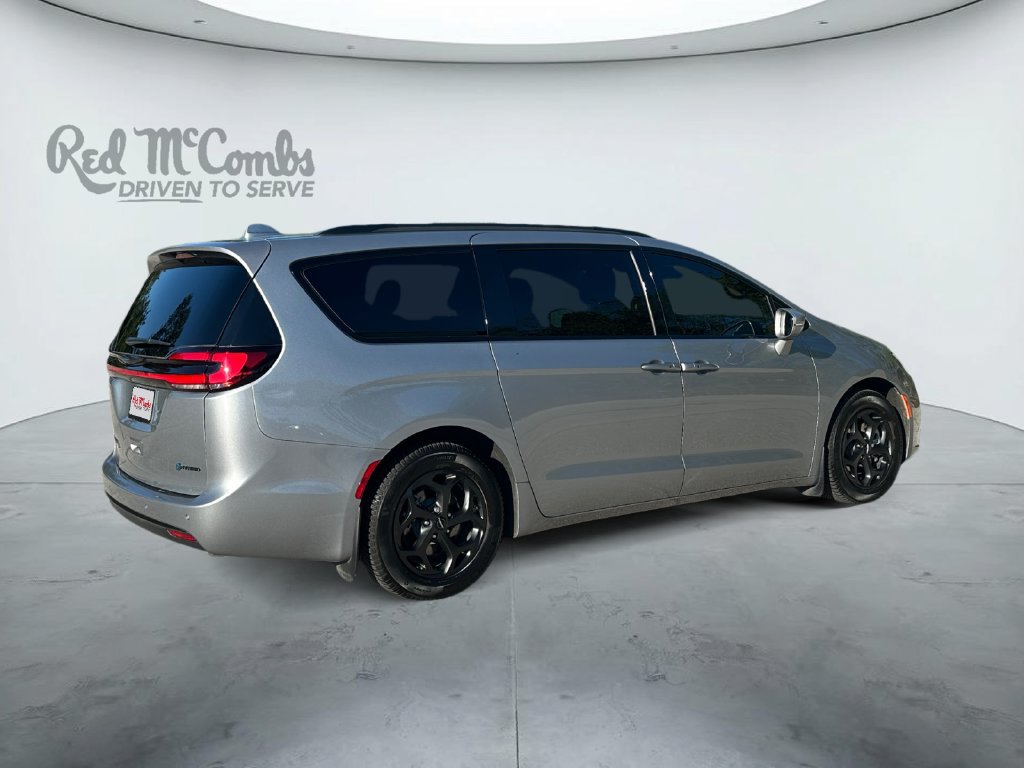 Used 2021 Chrysler Pacifica Touring w/ S Appearance Package FWD image 5
