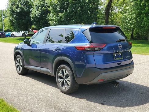 Certified 2023 Nissan Rogue SV AWD/4WD image 3