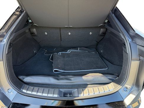 Used 2023 Lexus RZ 450e Premium image 17