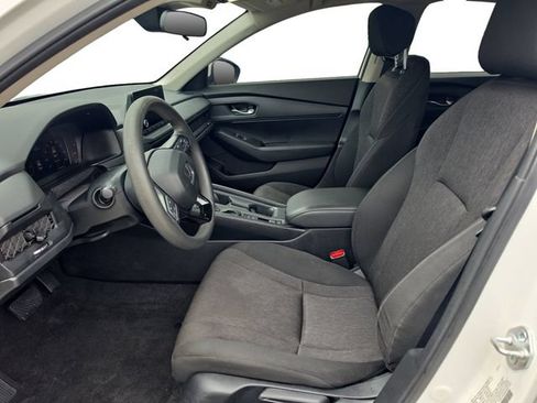Used 2023 Honda Accord LX image 11