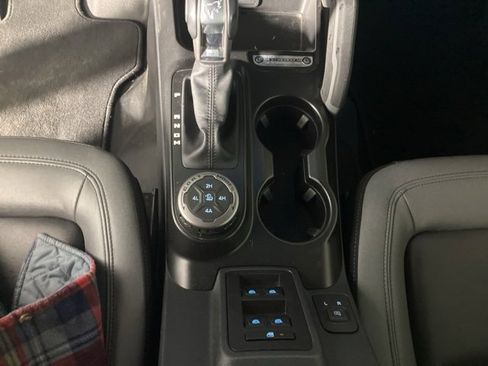 Used 2023 Ford Bronco Big Bend w/ Sasquatch Package image 14