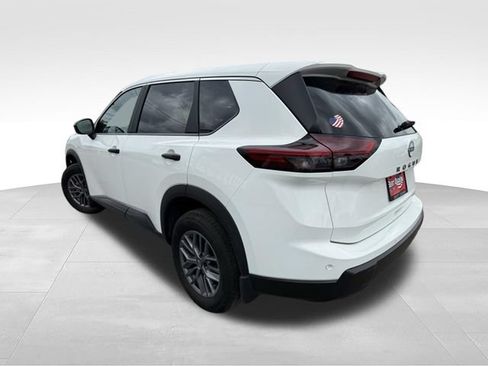 Certified 2026 Nissan Rogue S FWD image 6