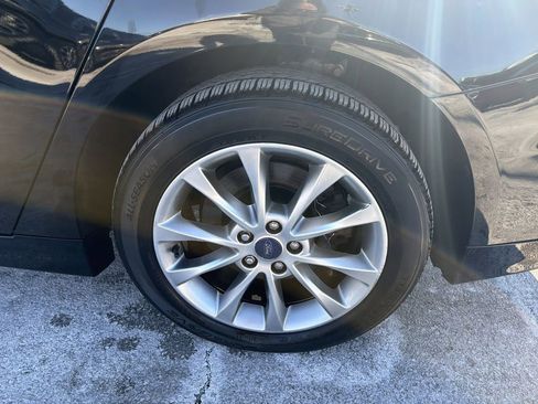 Used 2017 Ford Fusion Energi SE image 31