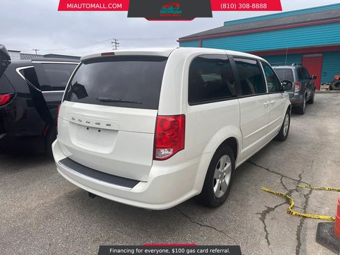 Used 2013 Dodge Grand Caravan SE FWD image 4