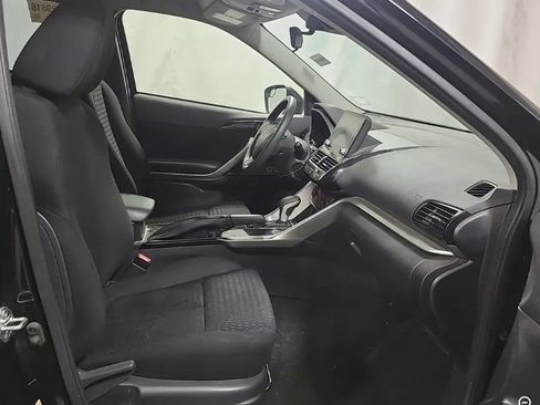 Used 2024 Mitsubishi Eclipse Cross LE AWD/4WD image 10