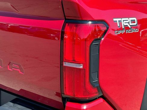 Used 2026 Toyota Tacoma TRD Off-Road AWD/4WD image 11