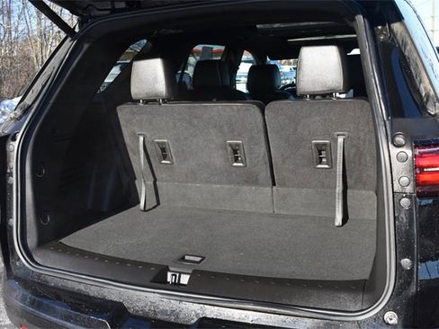 Certified 2023 Chevrolet Traverse Premier w/ Redline Edition image 21