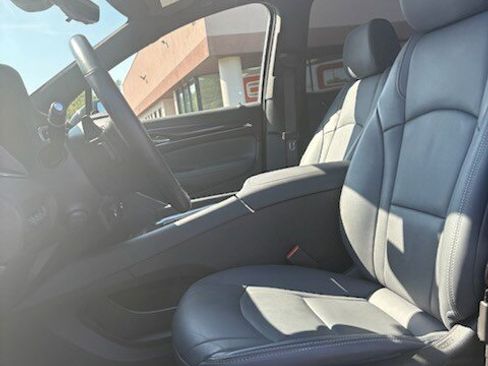 Used 2022 Buick Enclave Premium w/ Experience Buick Package image 10