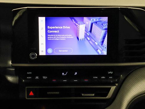 Certified 2025 Toyota Camry SE FWD image 16
