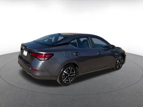 Used 2025 Nissan Sentra SV image 14