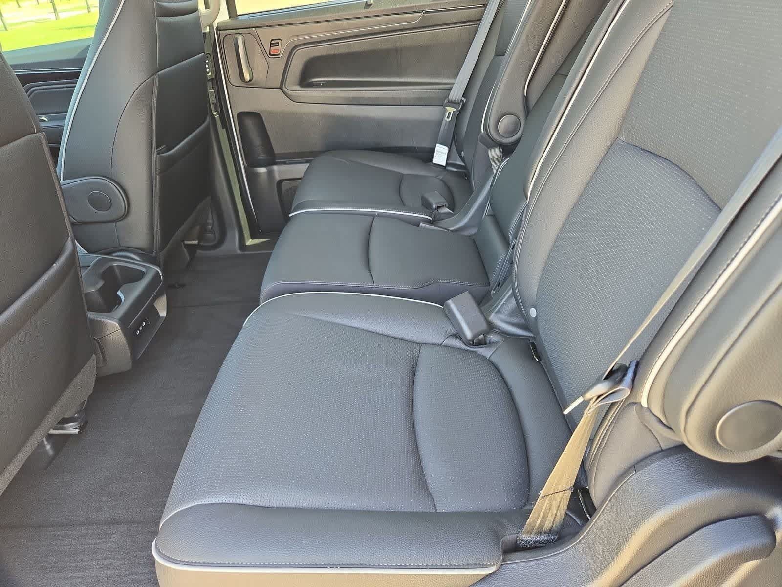Used 2025 Honda Odyssey Elite image 19