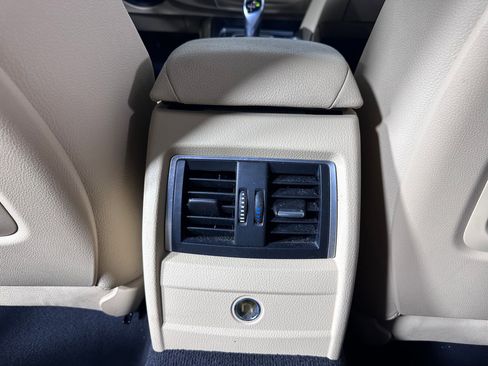 Used 2018 BMW 330i Sedan image 30