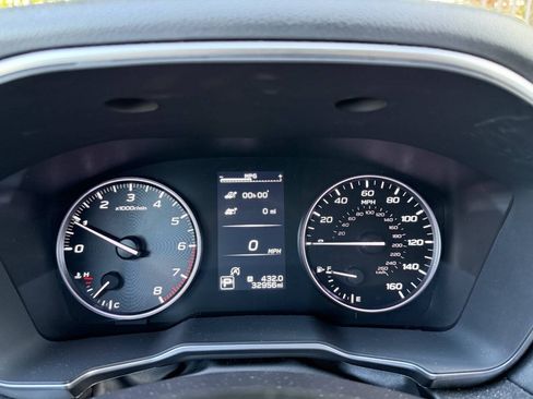 Used 2023 Subaru Outback Limited AWD/4WD image 15