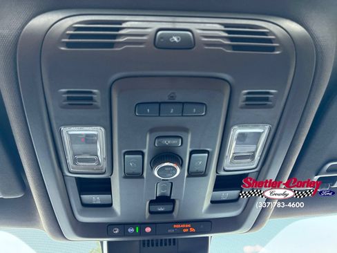 Used 2024 GMC Yukon Denali w/ Denali Reserve Package RWD image 30