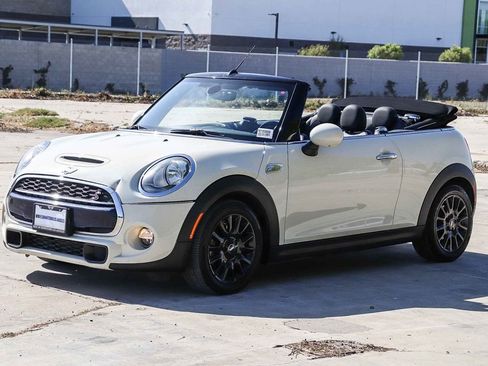 Used 2017 MINI Cooper S FWD image 10