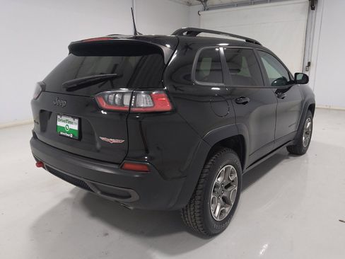 Used 2022 Jeep Cherokee Trailhawk AWD/4WD image 9