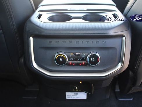 New 2025 Ford Expedition Platinum w/ Stealth Appearance Package image 10