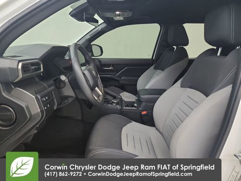 Used 2024 Toyota Tacoma 4x4 Double Cab image 19