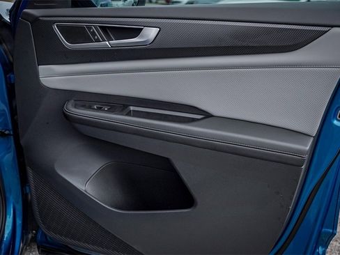 New 2024 Volkswagen Atlas Cross Sport SEL R-Line image 33