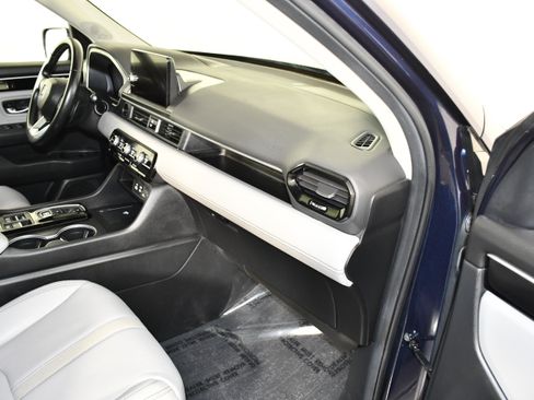 Used 2025 Honda Pilot Touring image 41