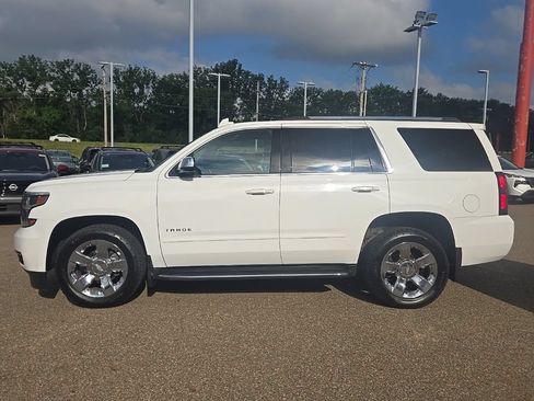Used 2019 Chevrolet Tahoe Premier AWD/4WD image 4