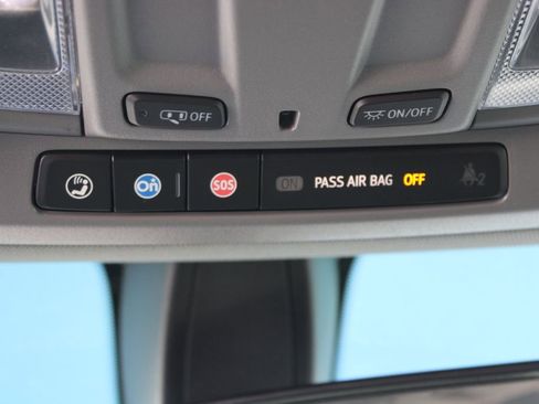 Used 2022 Chevrolet Silverado 1500 RST image 34