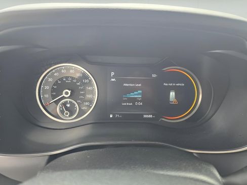 Used 2023 Genesis G70 2.0T AWD/4WD image 16