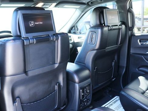 Used 2018 Dodge Durango R/T w/ Technology Group image 34