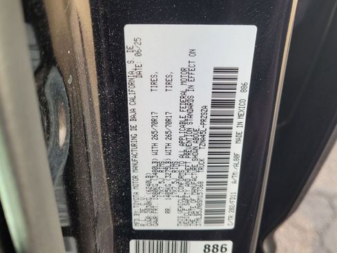 Used 2025 Toyota Tacoma TRD Off-Road image 13