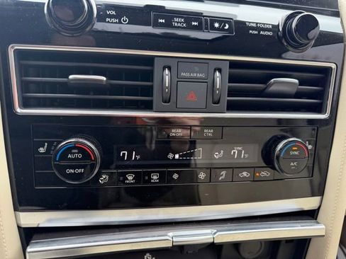 Used 2024 INFINITI QX80 Luxe w/ Cargo Package image 31