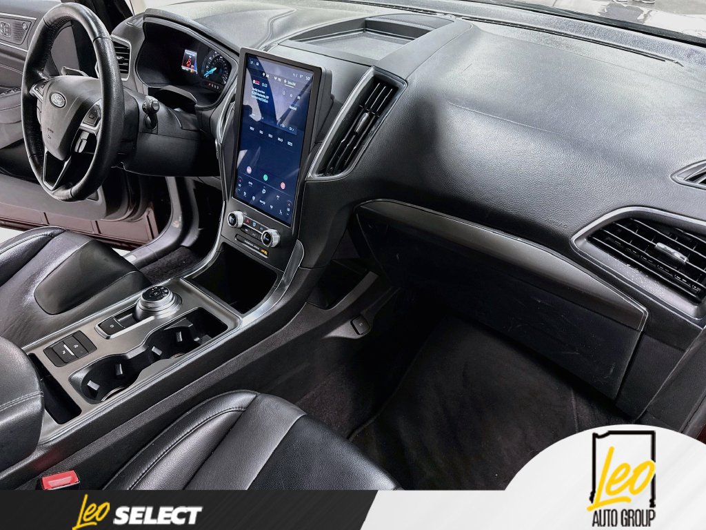 Used 2022 Ford Edge Titanium AWD/4WD image 31