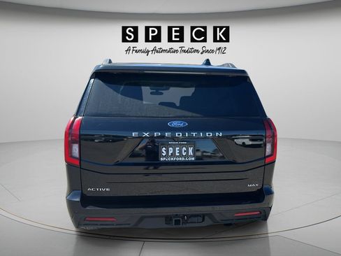 Used 2025 Ford Expedition Max Active AWD/4WD image 6