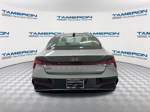 Used 2024 Hyundai Elantra Limited FWD image 4