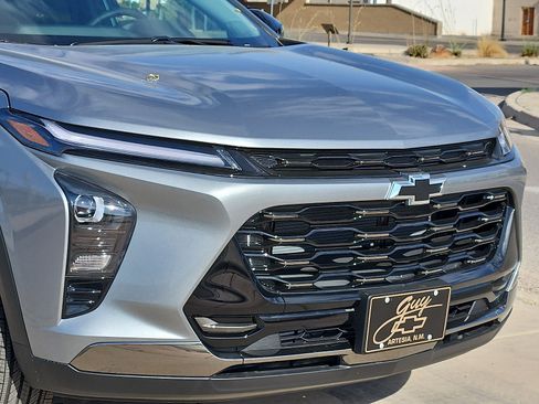 New 2026 Chevrolet Trax ACTIV w/ Sunroof Package FWD image 7