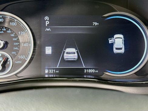 Used 2025 Genesis GV70 2.5T AWD/4WD image 13