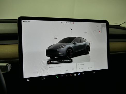 Used 2023 Tesla Model Y Performance AWD/4WD image 26