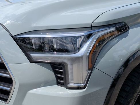 Used 2026 Toyota Sequoia Platinum AWD/4WD image 10
