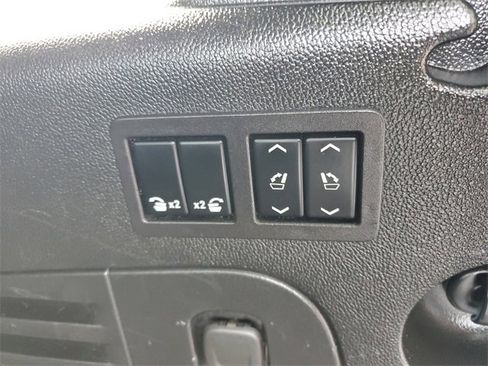 Used 2019 GMC Yukon XL Denali w/ Denali Ultimate Package image 9