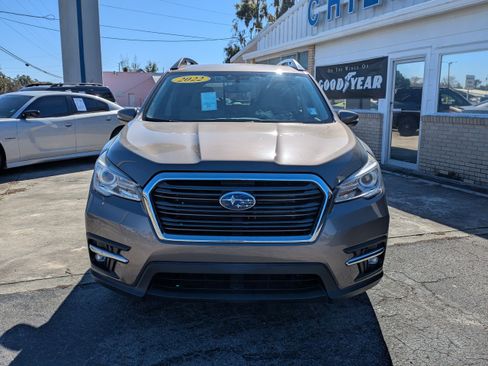 Used 2022 Subaru Ascent Limited AWD/4WD image 9