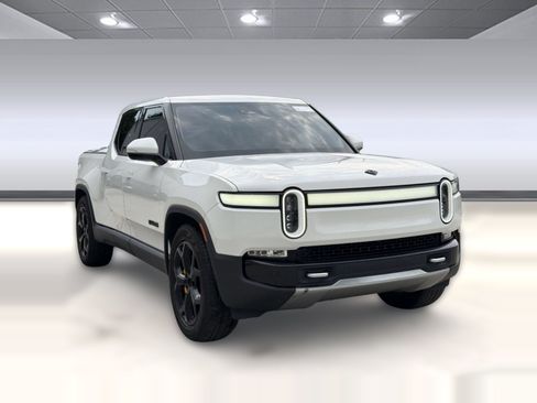 Used 2022 Rivian R1T Adventure AWD/4WD image 7