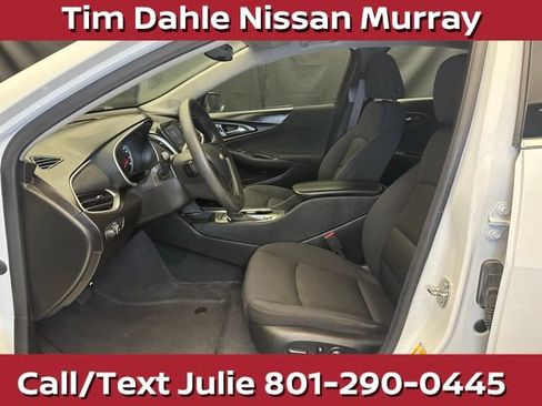 Used 2024 Chevrolet Malibu LT FWD image 21