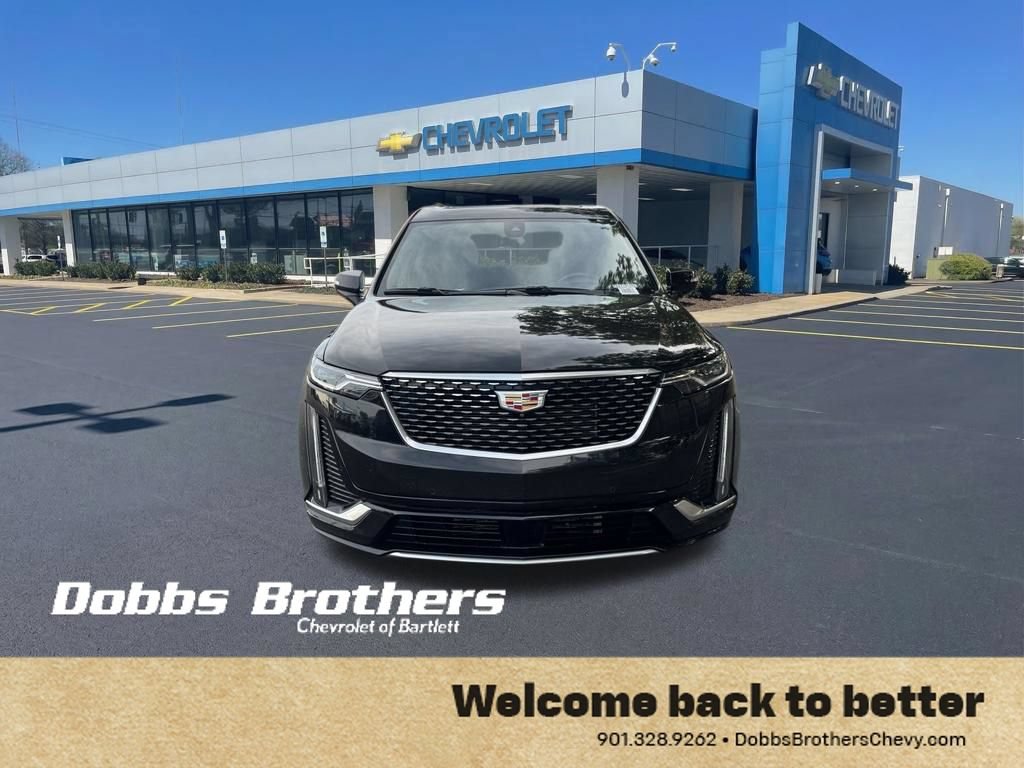 Used 2024 Cadillac XT6 Premium Luxury w/ Technology Package AWD/4WD image 2