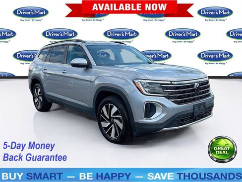 Used 2025 Volkswagen Atlas SE FWD image 1