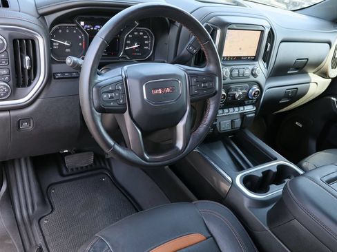 Used 2021 GMC Sierra 1500 AT4 w/ AT4 Premium Package AWD/4WD image 12