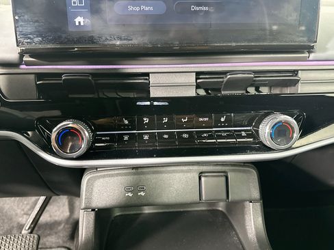 Used 2024 Honda Prologue Touring image 23